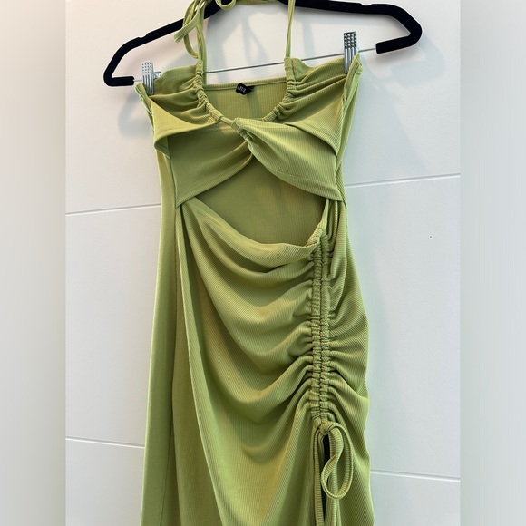 ZAFUL green cut out roughed waist midi dress summer beach luxury event NWOT S - Picture 9 of 12